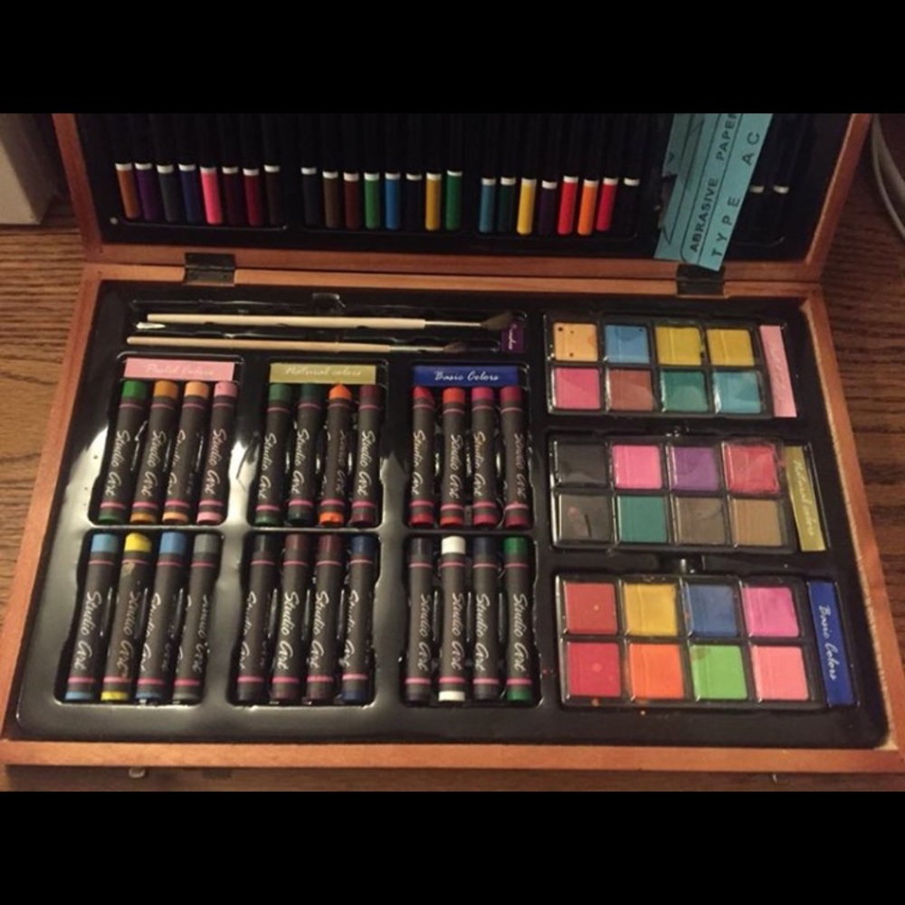 ❤️Final Reduction❤️ Paint set bundle - Picture 3 of 3